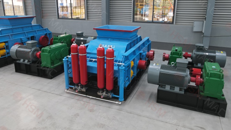 ��ʢ��Һѹ�뵯�ɶԹ����������ϵ�������Ԫ��������